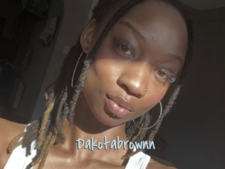 Dakotabrownn